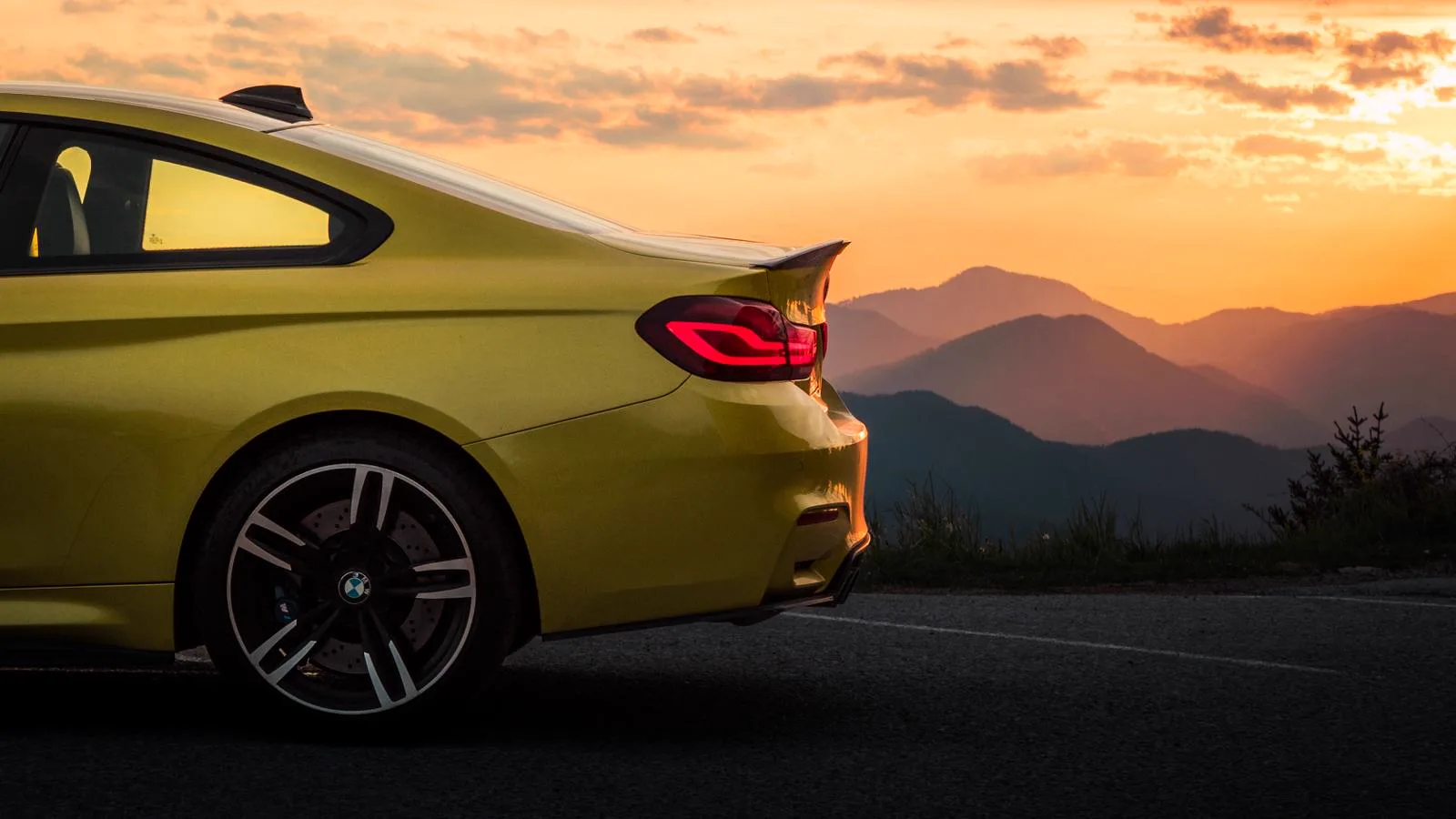 BMW M4 F82 Heck Auto mieten Wien