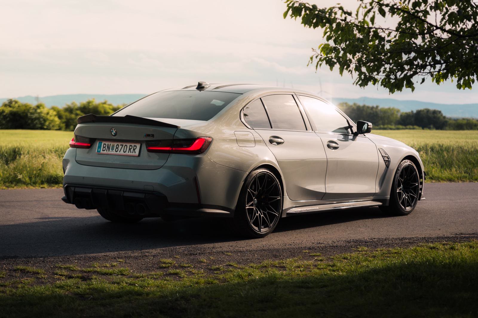 BMW M3 G80 Seitenprofil Sportwagen leihen Wien Umgebung